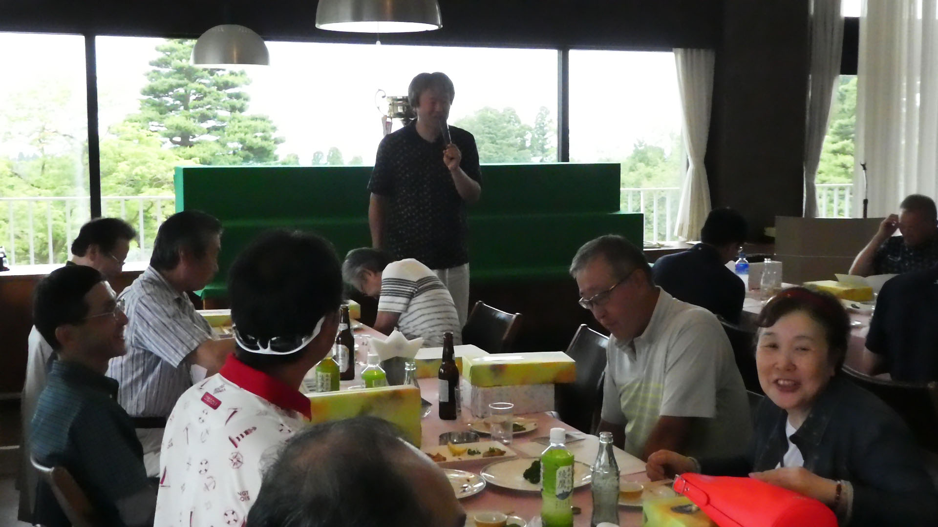富山薬窓会会長 稲田裕彦さんの中締めの挨拶