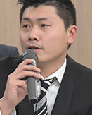 窪田氏