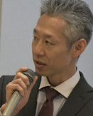 松本氏