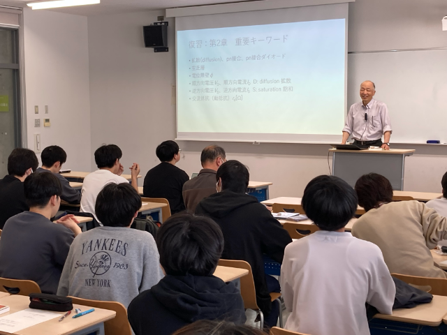 電気電子工学コース長