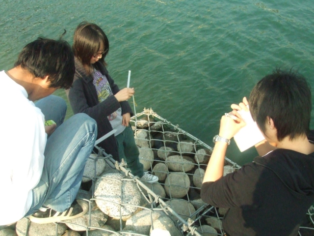 blue(?) and beautiful(??) Jinzu river