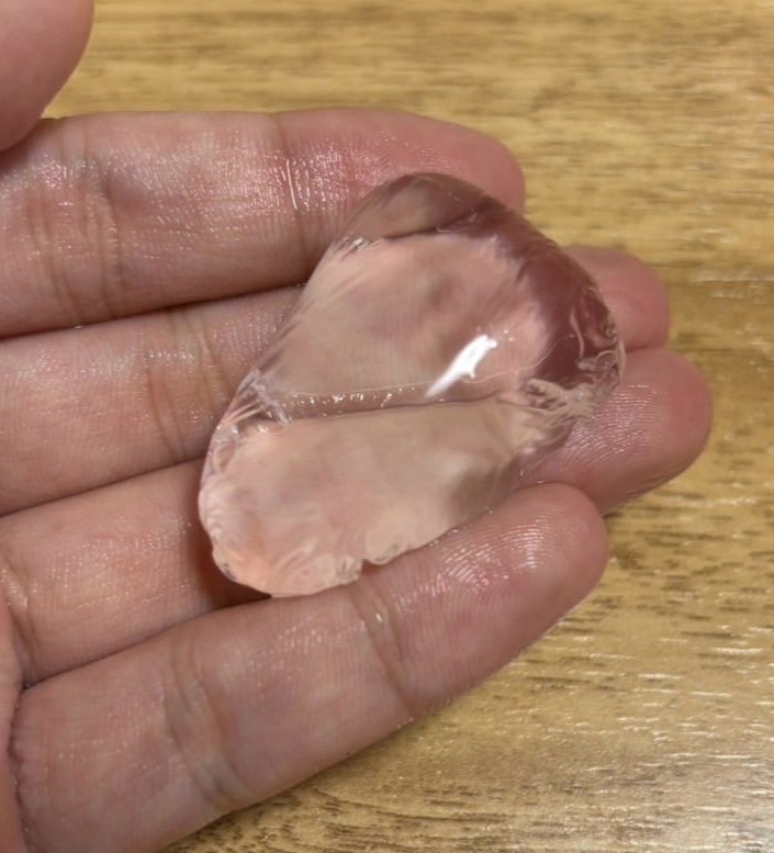 つかめる水