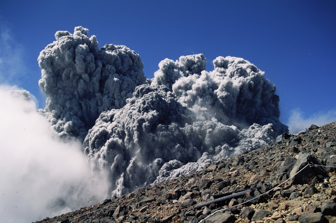 御嶽山噴火から1年〜イザ！に備えた火山学入門〜